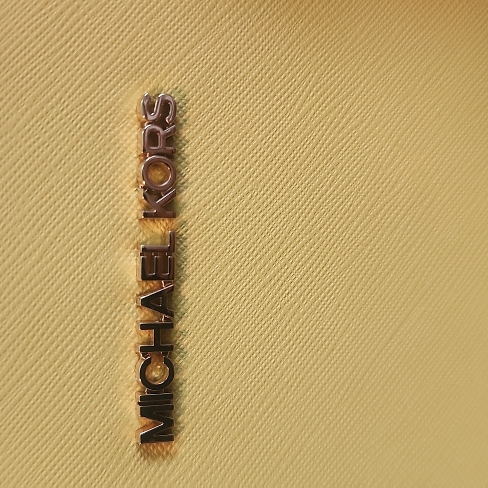 Michael Kors yellow tote - Picture 8 of 9